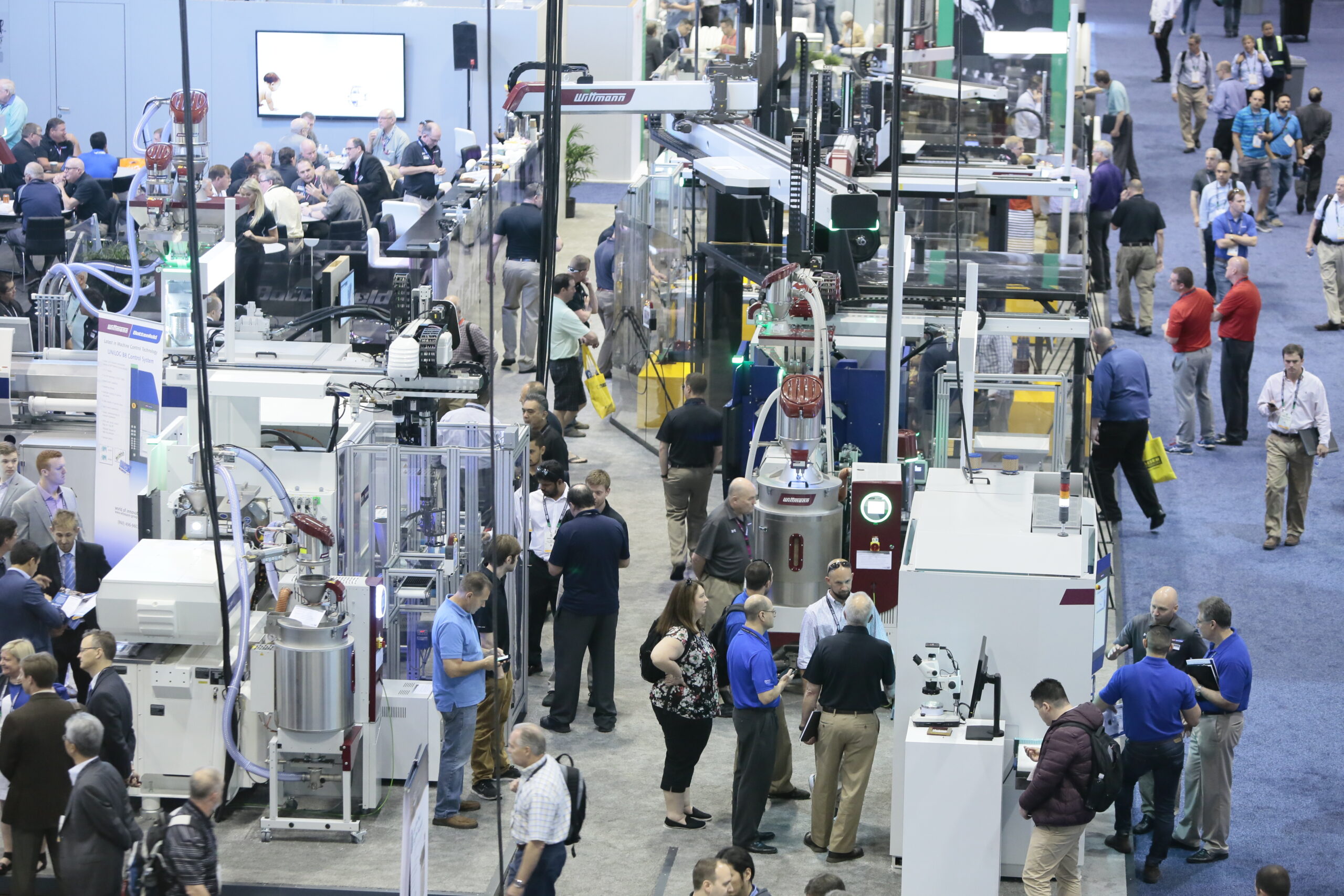 _2DA1704 Robot Arm Building the word "You"