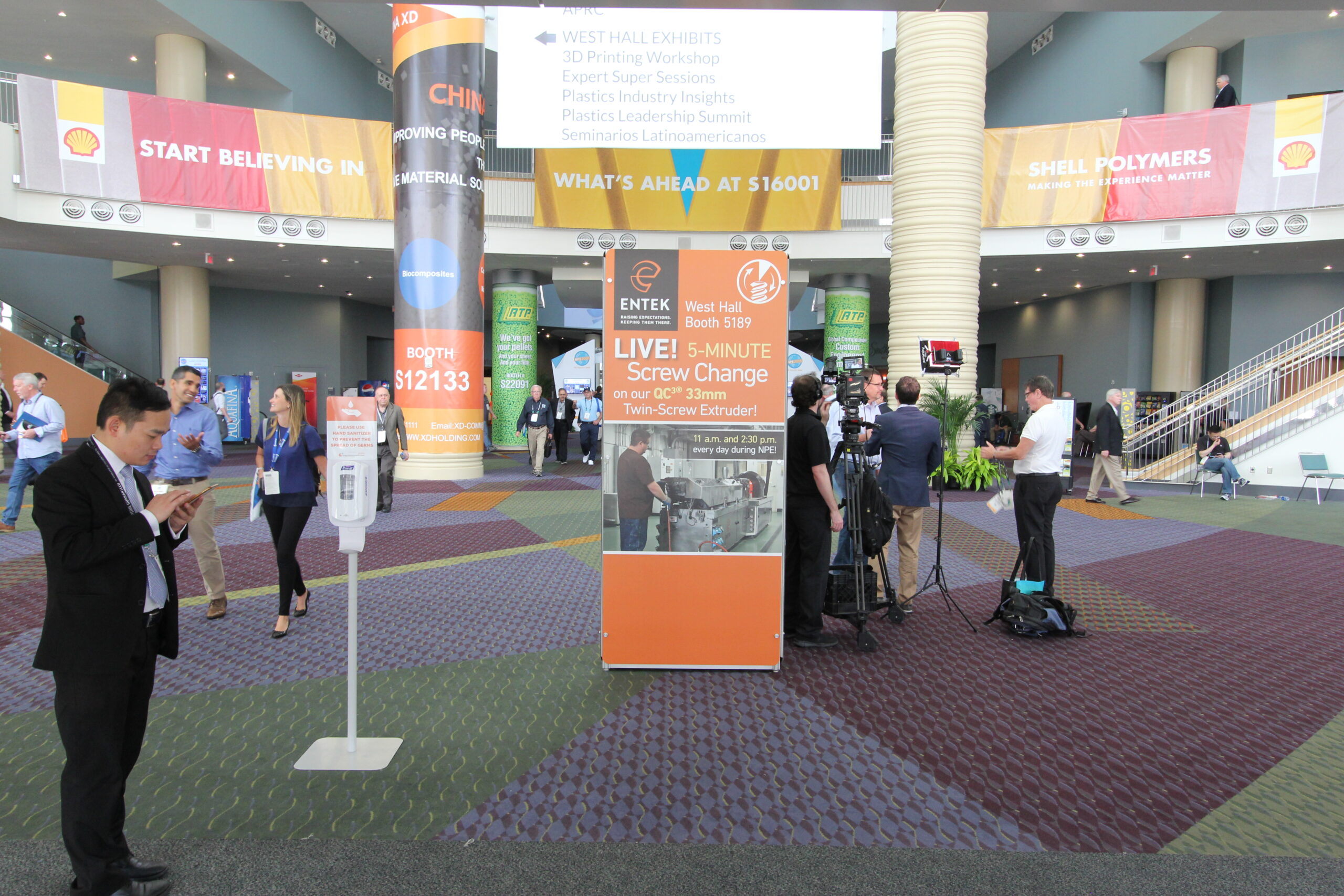 Robot Arm Building the word "You"