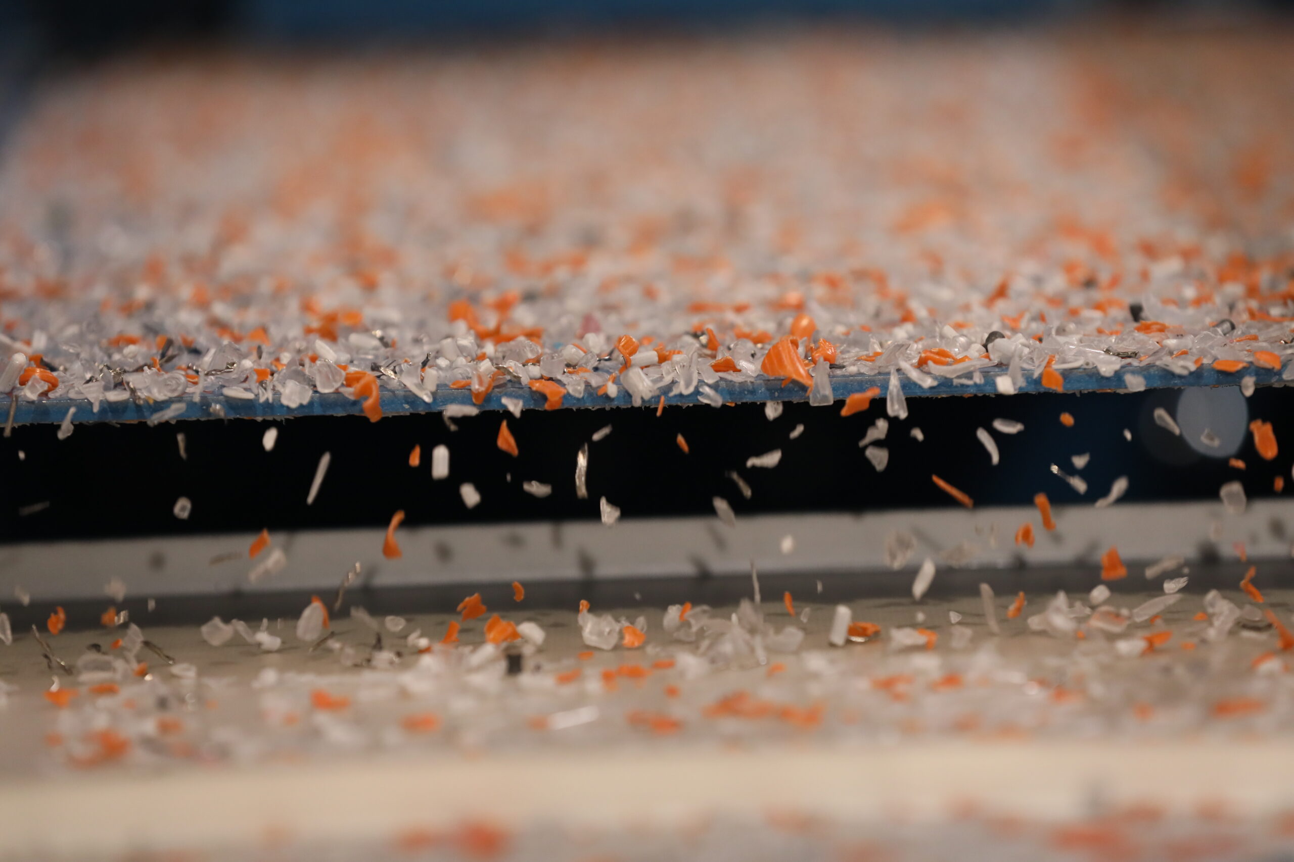 7N1A1652 copy exhibit hall photo showing large tradeshow floor