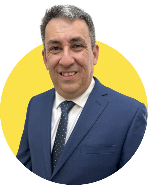 Ernesto Garza Headshot